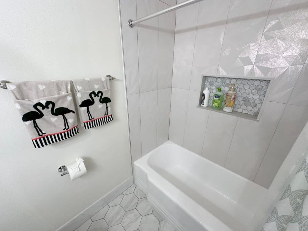 Spacious Disneyland 5 Bedroom 4 Bath House With Game Room 阿纳海姆 外观 照片